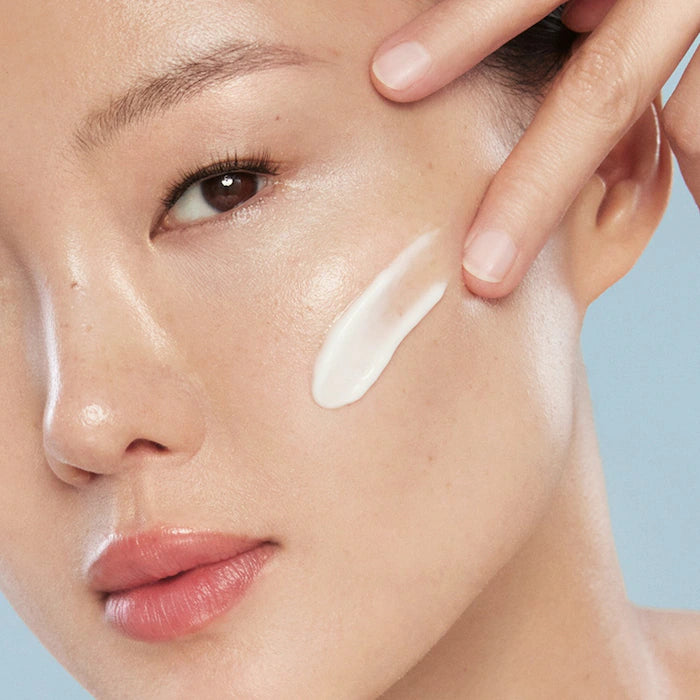 Charlotte Tilbury
Magic Water Cream Gel Moisturizer with Niacinamide
