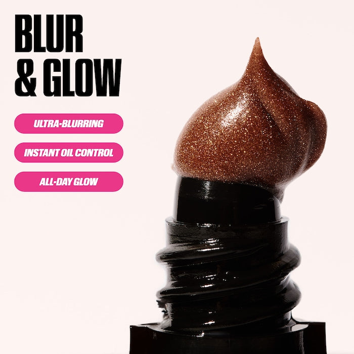 Huda Beauty
Easy Blur Silicone-Free Smoothing & Pore-Minimizing Primer