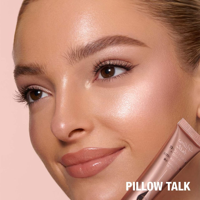 Charlotte Tilbury 
Beauty Highlighter Wand