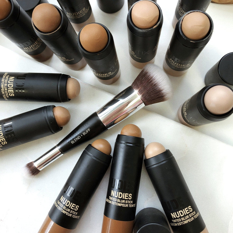 NUDESTIX 
Blend & Buff Brush