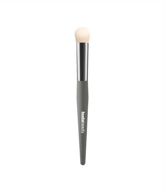Huda Beauty Undereye Buff Brush