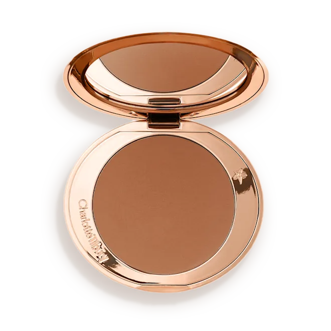 Charlotte Tilbury The Airbrush Bronzing Kit
Limited Time Offer