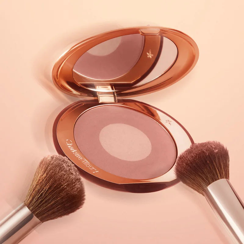 Charlotte Tilbury Cheek to Chic Blush